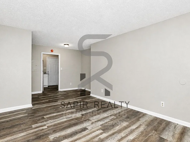 2065 Alison Ct SW #2 — Photo 4