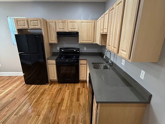 4th image of 96-98 Blue Hill Ave #2