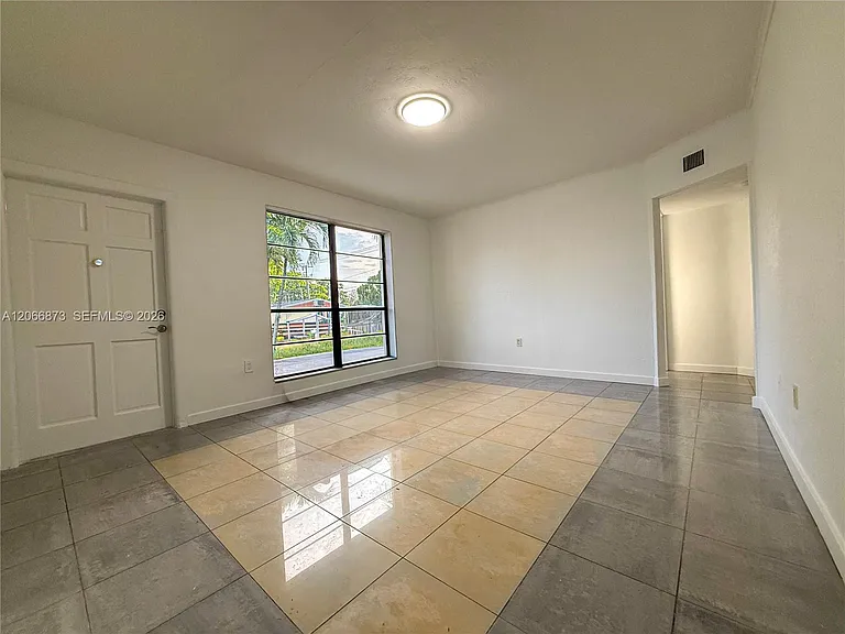 7110 Custer St #1 — Photo 21