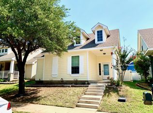 1208 Stratford Dr, Aubrey, TX 76227