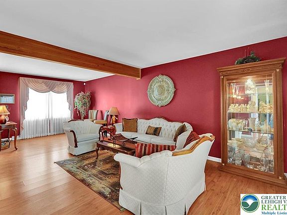 2nd image of 280 Hope Dr