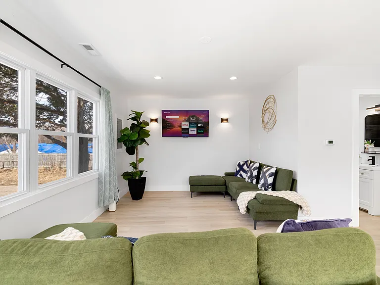 26415 W Beach St — Photo 31