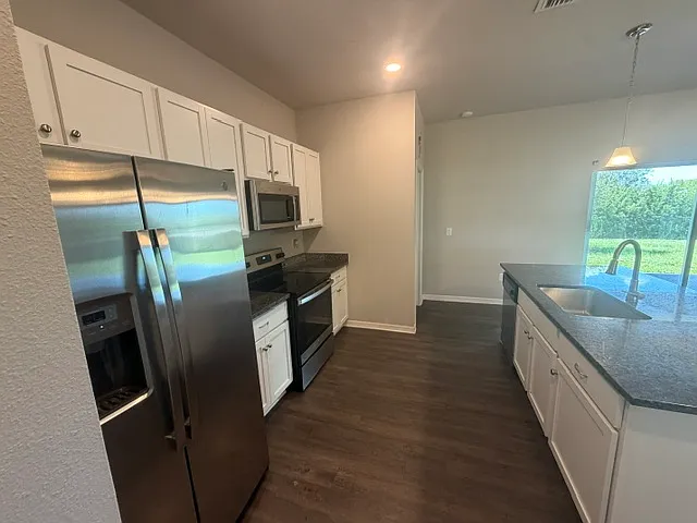 1504 NE 34th Ln — Photo 16