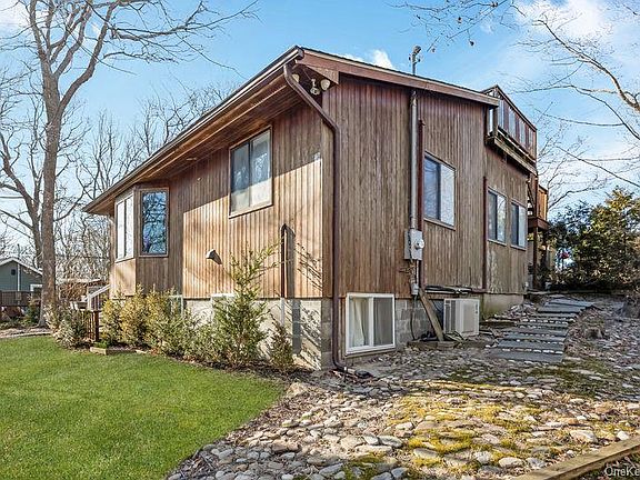 5th image of 356 Oakleigh Avenue #17