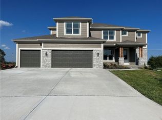 16921 S Hunter St, Olathe, KS 66062