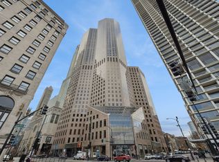 950 N Michigan Ave APT 3805, Chicago, IL 60611