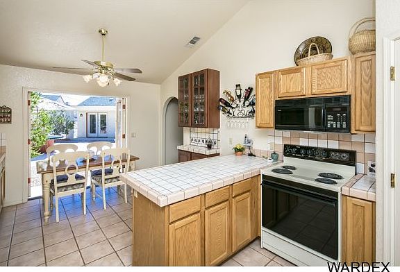 5th image of 2155 Lake Havasu Plz