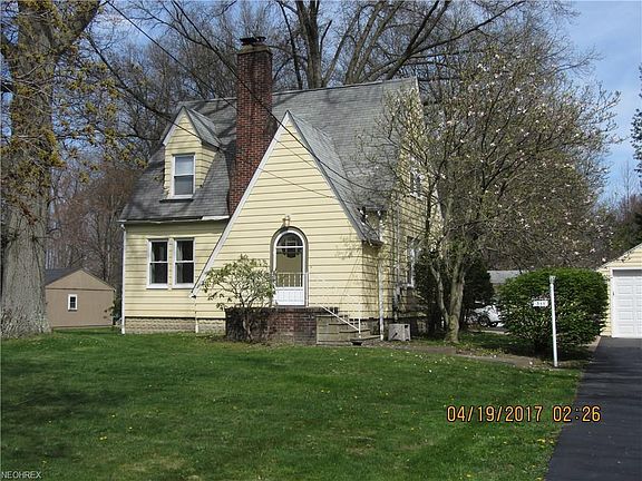 2nd image of 311 Howland Springs Blvd SE