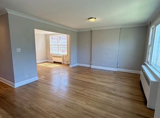4099 Bathurst St #4, Toronto, ON M3H 3P1