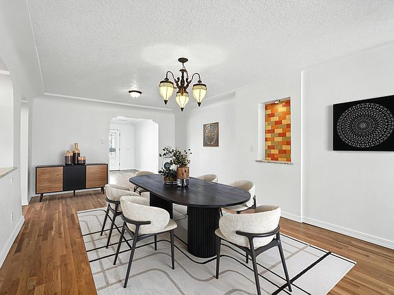 5th image of 1023 Pampas Dr SE