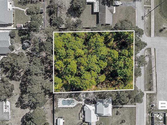 3rd image of 384 W 22nd Ave