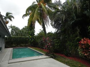 7421 Rosewood Cir, Boca Raton, FL 33487