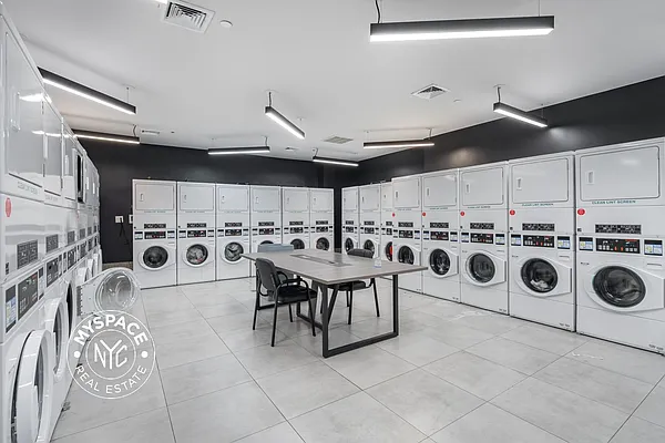 Rented by MySpaceNYC | media 33