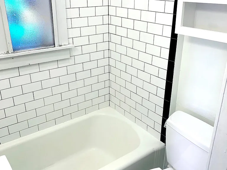 186 Waterman St #1 — Photo 37