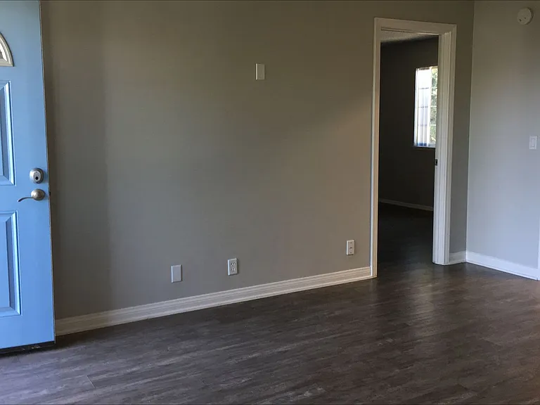 Villa Del Sol Apartments — Photo 42