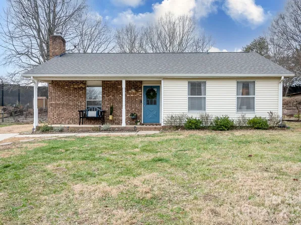 11441 Misty Valley Ct, Charlotte, NC 28226