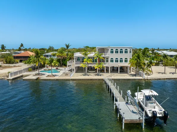 3742 Sea Grape St, Big Pine Key, FL 33043