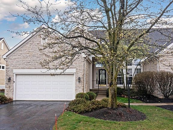 2nd image of 18 Tinley Park Cir