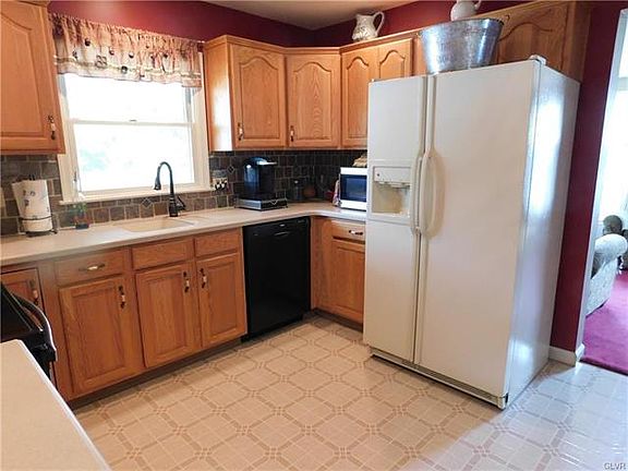 5th image of 1336 Barrington Dr