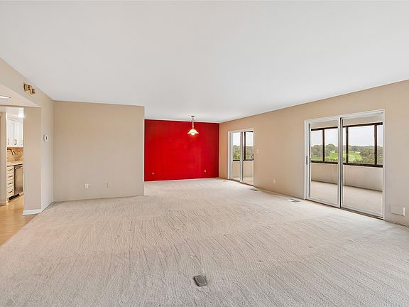 5th image of 3131 Fleur Dr Unit 803
