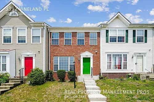 3392 Vineland Pl Photo 1