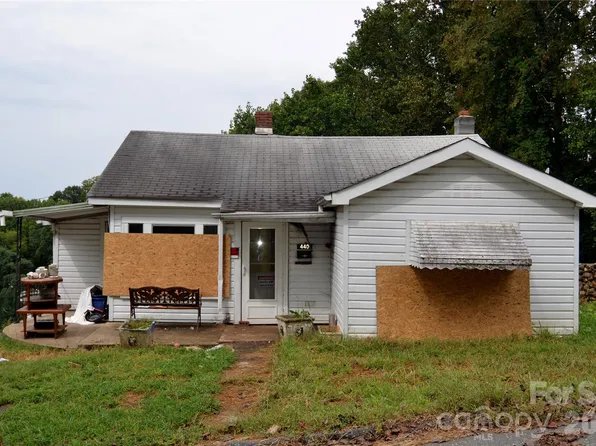 440 Hillcrest Dr #22, Marion, NC 28752