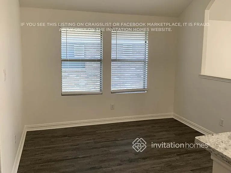1040 English Ivy Dr — Photo 4