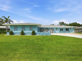 2773 SE Pine Valley Street, Port St Lucie, FL 34952