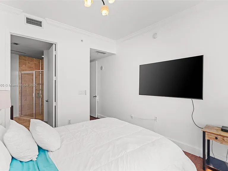 18201 Collins Ave #4209 — Photo 29