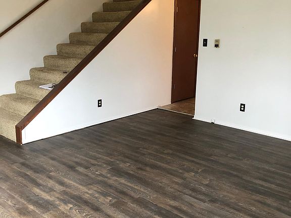Living room. New Vinyl Floors