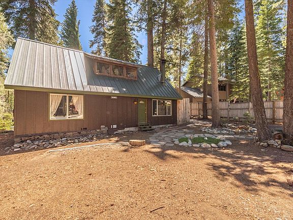 3rd image of 6385 Chamberland Dr