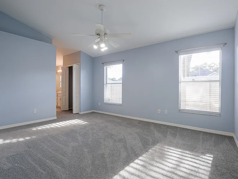 3116 Floral Way E — Photo 16