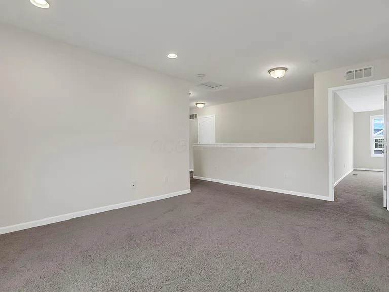 241 Sunstone Ln — Photo 31