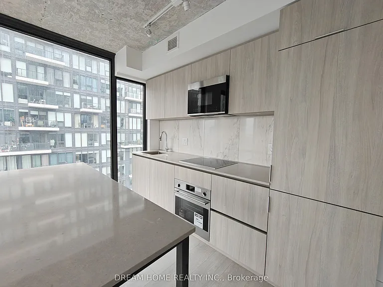 47 Mutual St #2302 — Photo 7