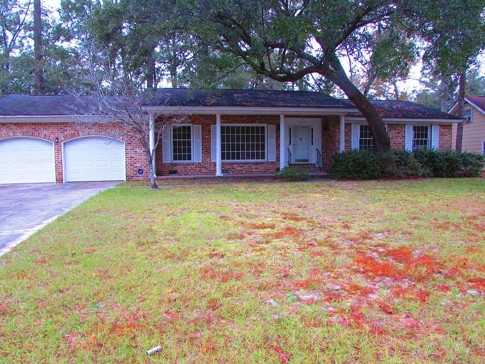 1st image of 103 Chucker Dr