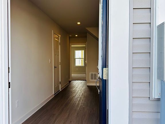 4th image of 74 Trotting Rd