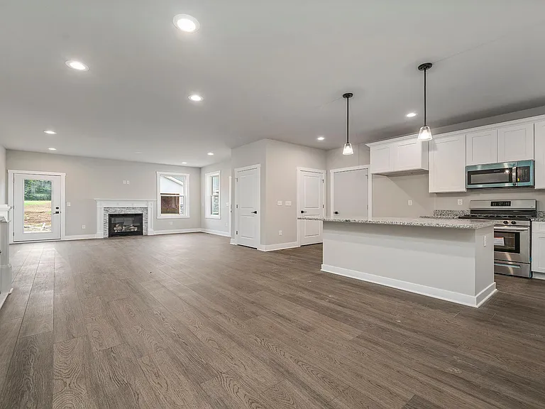 135 Bristle Way — Photo 2