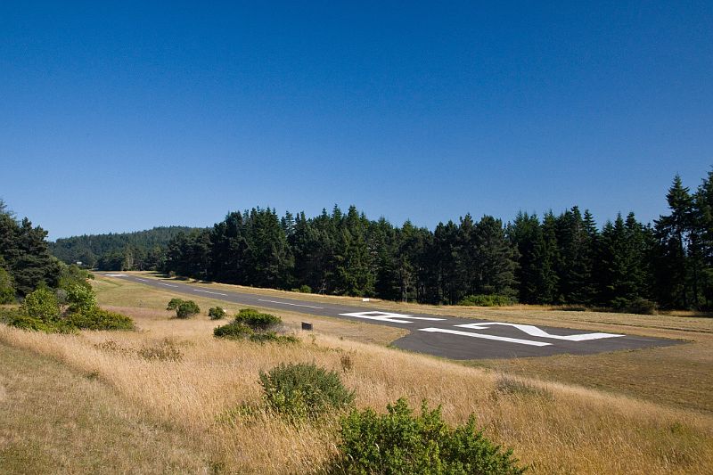 Easy Commute to Airstrip