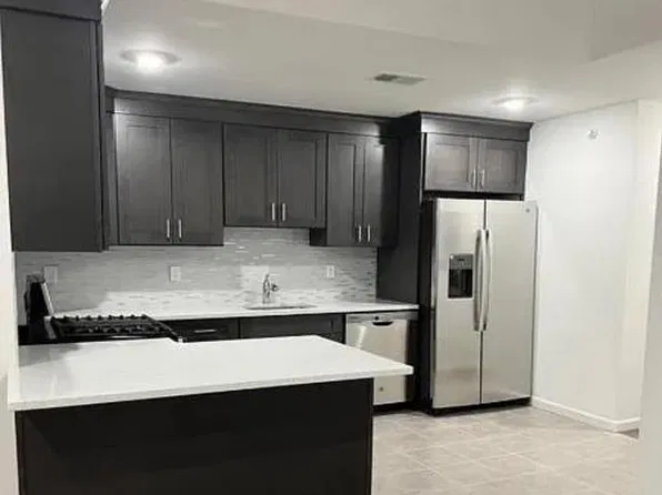 221 Franklin St #2, Elizabethport, NJ 07206
