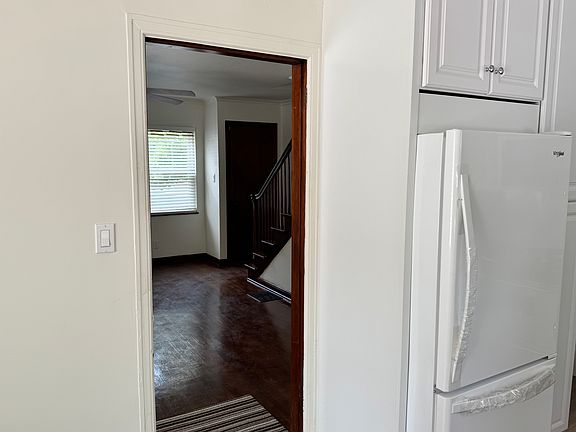 4th image of 231-235 W Pacemont Rd