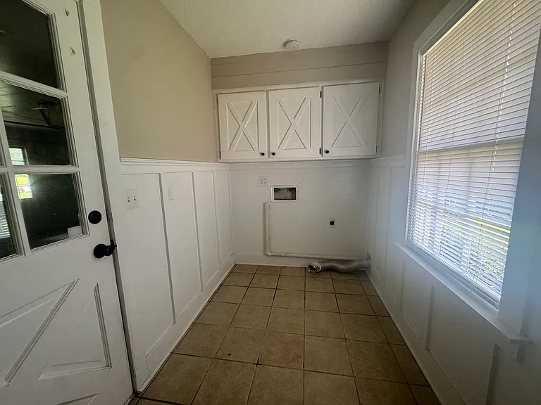 7601 Edgewater Dr — Photo 21