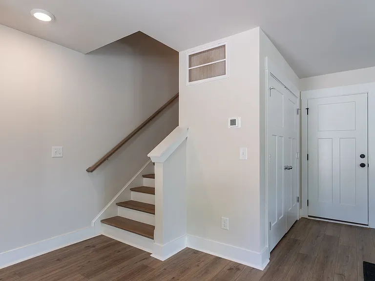Maybrook Terraces — Photo 16