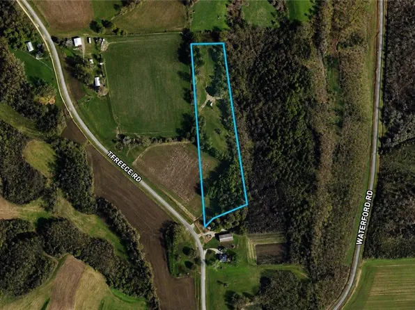 1426 Treece Rd, Wathena, KS 66090