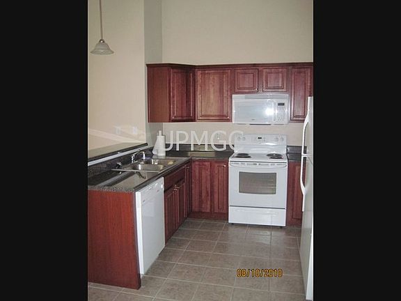 4th image of 7468 Autumn Trace Blvd