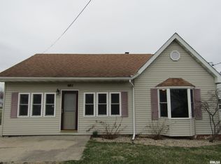 302 N Central Ave, Saint David, IL 61563
