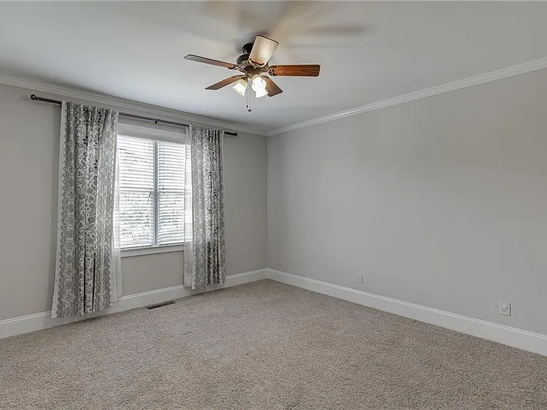 4612 Grandview Pkwy — Photo 25