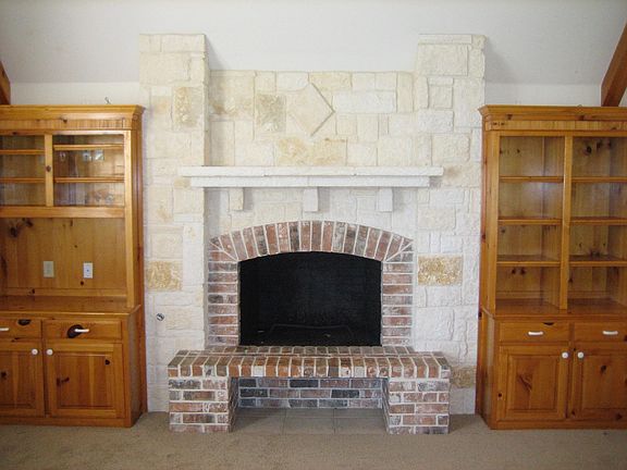 4th image of 4975 Fm 1461