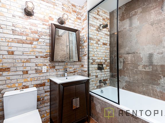 2nd image of 22 Melrose St #1I