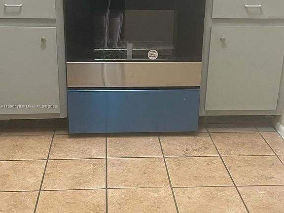4th image of 15600 NW 7th Ave APT 212