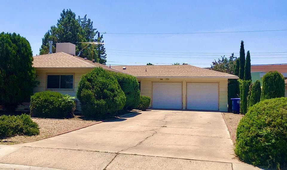 1st image of 3916 Delamar Ave NE